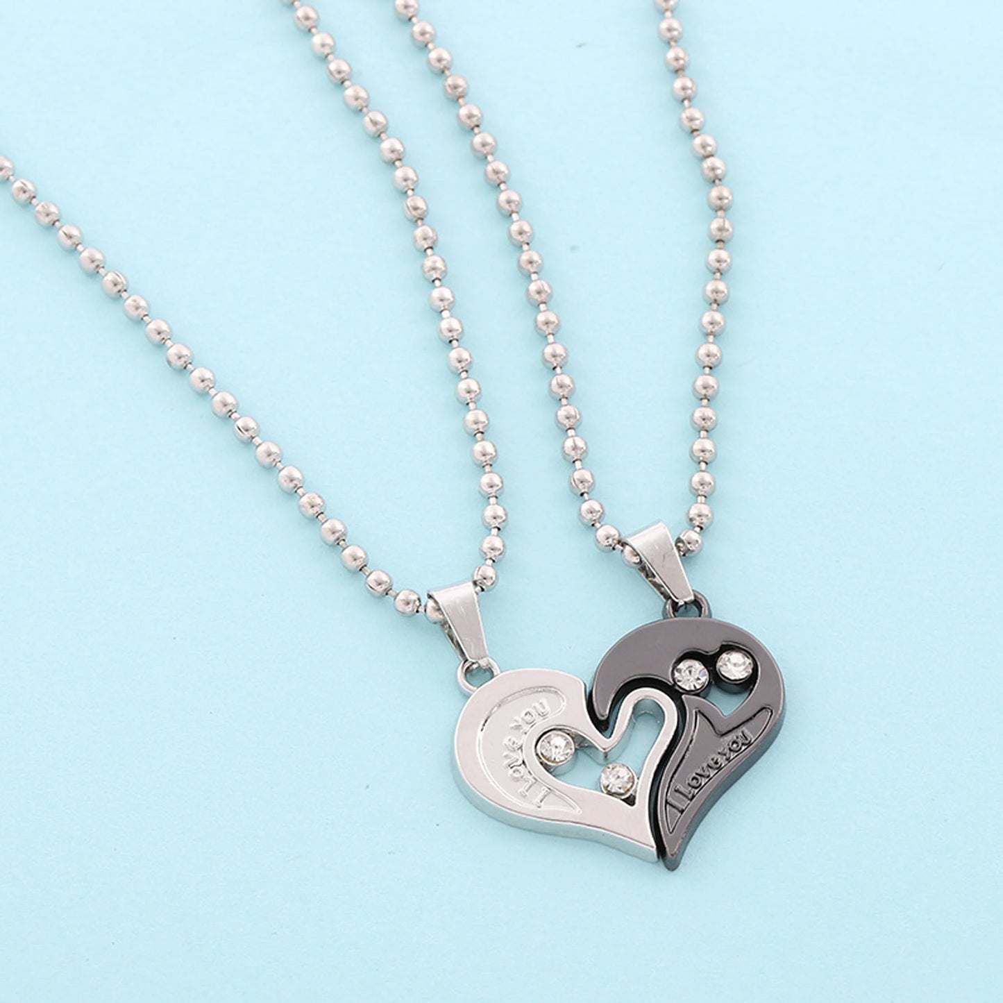 Lover's Valentine Special Broken Two Half Heart Shape Love Pendant Locket Necklace Chain For Valentine Gift for Him & Her