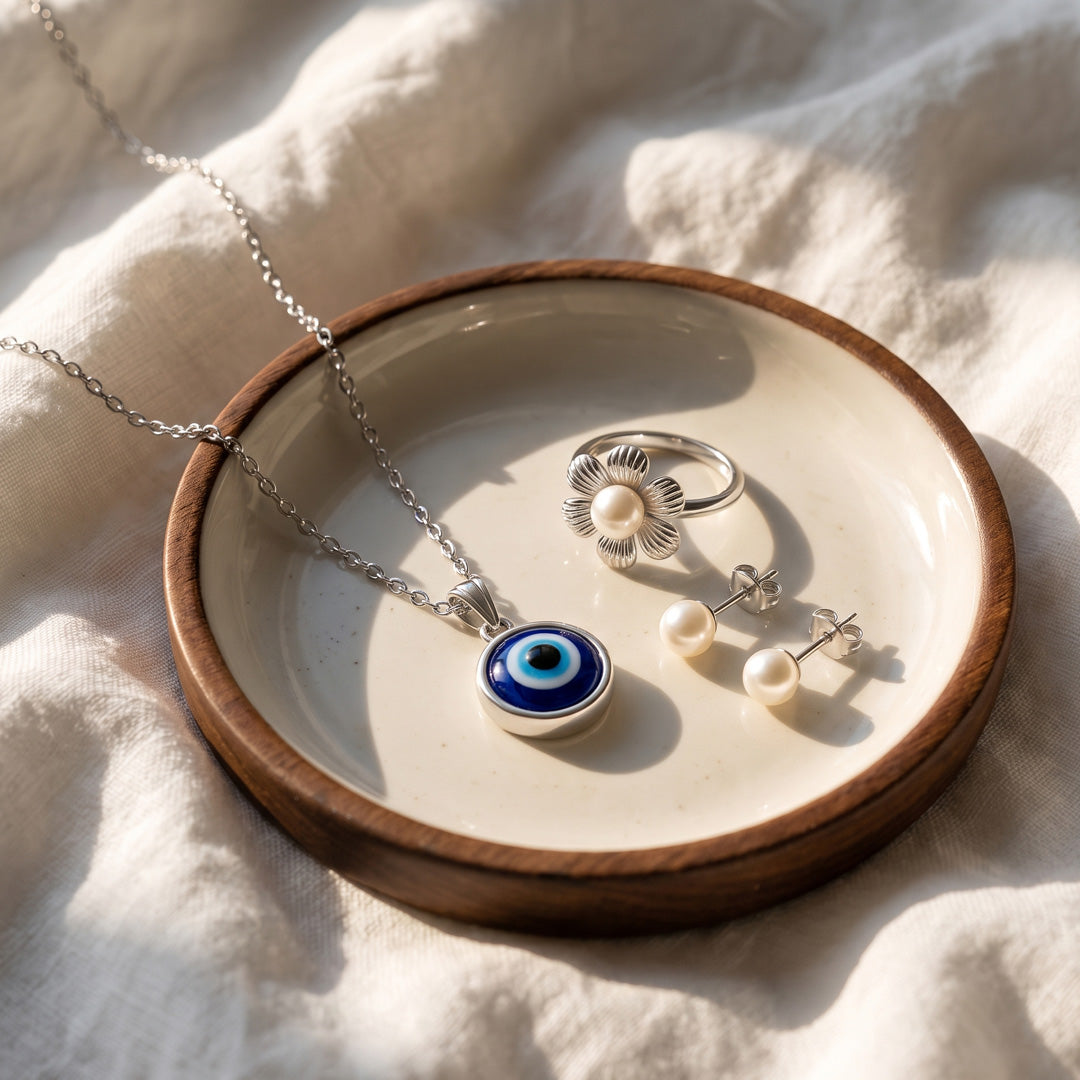 ✨ Premium Ring, Earrings & Evil Eye Pendant – FREE Gift set